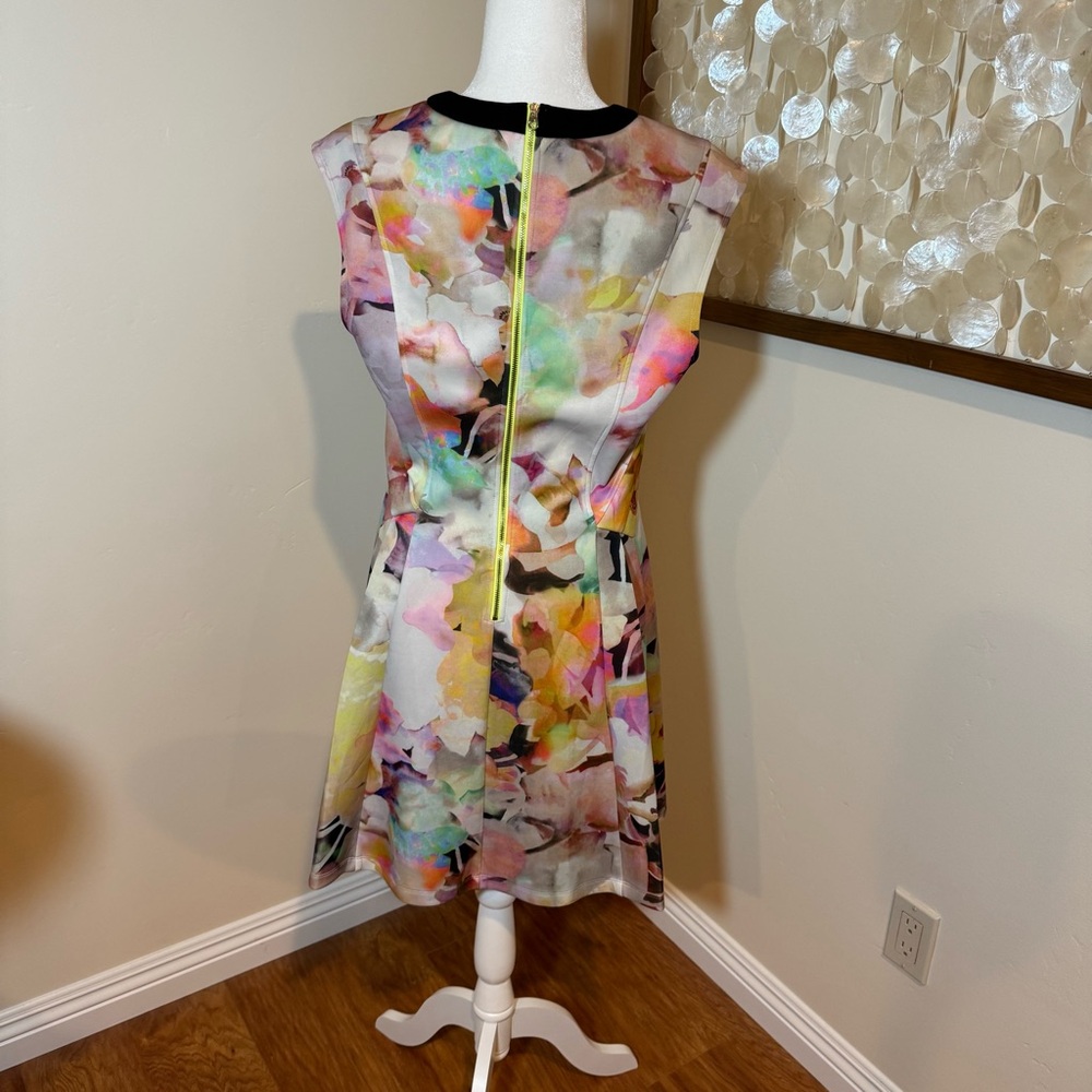 Ted Baker watercolor Floral Scuba Dress - Picture 3 of 7